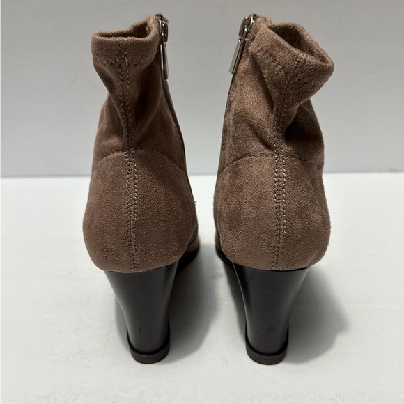 JOURNEE COLLECTION Womens Taupe Stretch Hepburn Round Toe Wedge Booties Sz 6 - Picture 6 of 7